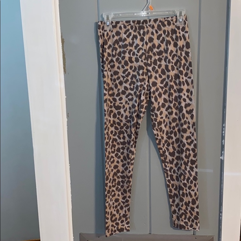 Leopard print leggings